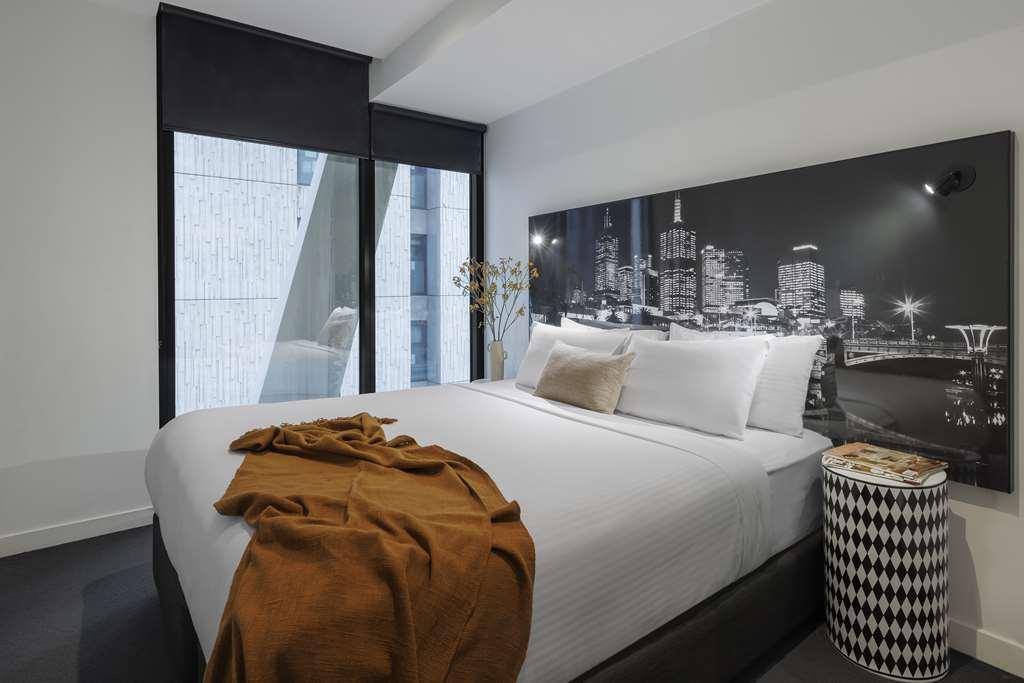 Imagine Southbank Hotel Melbourne Room photo