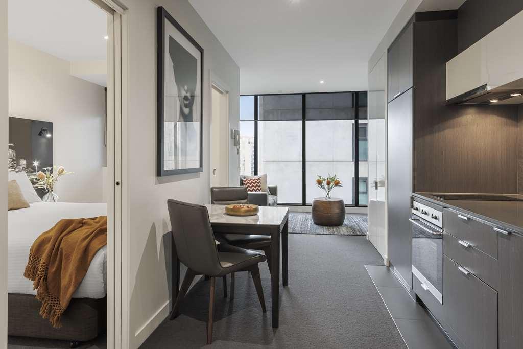 Imagine Southbank Hotel Melbourne Room photo